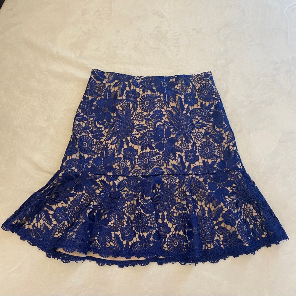 Alice and Olivia Delma Fit-&-flare Lace Skirt In Indigo Nude